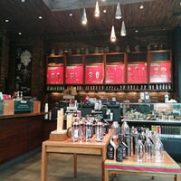 Photo taken at Starbucks by Maru T. on 1/3/2020