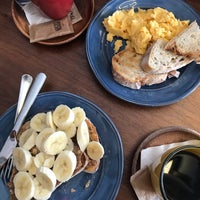 Foto diambil di Negra Café oleh petercat pada 4/24/2019