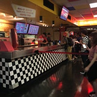 Photo taken at Teddy&amp;#39;s Bigger Burgers by petercat on 3/19/2018