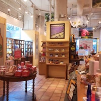 Photo taken at L&amp;#39;Occitane en Provence by natsumi on 5/1/2017