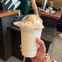 Photo taken at Starbucks by mint on 8/8/2022