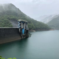 Photo taken at 新豊根ダム by tsurupon on 6/15/2019
