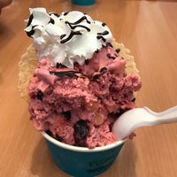 Foto tirada no(a) Sub Zero Nitrogen Ice Cream por Tomáš M. em 6/22/2017