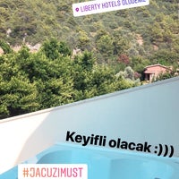 Foto diambil di Liberty Hotels oleh aradiginizersangeziyor pada 8/20/2018