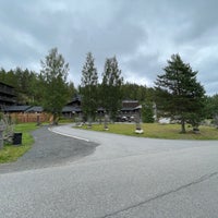 รูปภาพถ่ายที่ Hotel &amp;amp; Spa Resort Järvisydän โดย Petri E. เมื่อ 7/2/2023