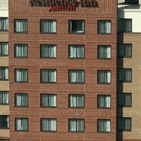 รูปภาพถ่ายที่ Residence Inn by Marriott National Harbor Washington, DC Area โดย Jack H. เมื่อ 4/14/2017