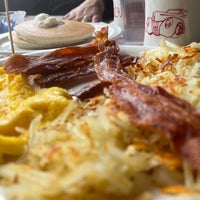 5/21/2022 tarihinde Kat P.ziyaretçi tarafından Rosie&amp;#39;s Diner'de çekilen fotoğraf