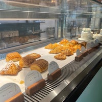 Das Foto wurde bei LOS PRIMOS Bakery &amp; Cafe von Abdulaziz am 9/14/2023 aufgenommen