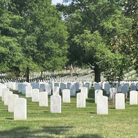 Foto tirada no(a) Arlington National Cemetery por Valinda . em 6/4/2023
