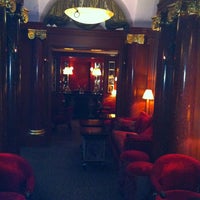 1/27/2013에 Gladys P.님이 Hotel Athenee Paris에서 찍은 사진