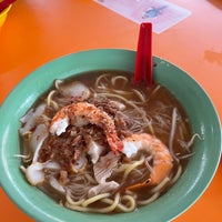 Photo taken at Blk 409 AMK Market &amp;amp; Food Centre by Tieu-Linh T. on 4/4/2021