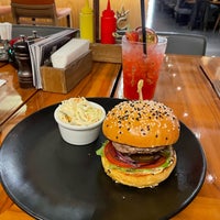 10/17/2021にAdelina D.がCorner Burgerで撮った写真