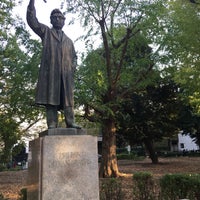 野口英世銅像 野外彫刻