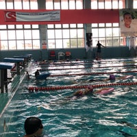 Photo taken at Vali zeki şanal kapalı yüzme havuzu by Mehmet H. on 12/23/2018