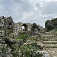 Photo taken at Nakagusuku Castle Ruins by たれ蔵 on 11/17/2023