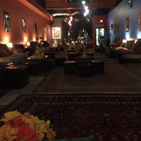 Снимок сделан в Genie&amp;#39;s Hookah Lounge &amp;amp; Persian Restaurant пользователем Jinan A. 10/23/2017