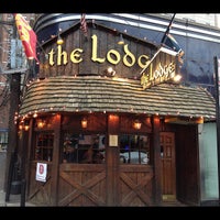 Foto diambil di Lodge Tavern oleh Rush and Division pada 8/1/2013