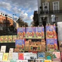 Photo taken at South Kensington Books by Olya on 4/2/2017