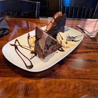 Photo taken at LongHorn Steakhouse by Emma G. on 10/15/2022