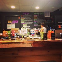 Photo taken at Big and Juicy Juice Bar by Justine W. on 11/3/2013