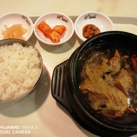 2/6/2018 tarihinde Kanzo T.ziyaretçi tarafından Hi Seoul Korean Restaurant'de çekilen fotoğraf