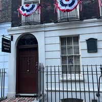 Photo taken at Benjamin Franklin House by Mike D. on 6/30/2022