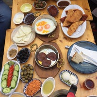 Photo taken at Doğacıyız Gourmet by Ebru G. on 3/10/2019