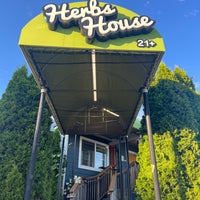 7/22/2023 tarihinde Roman A.ziyaretçi tarafından Herbs House - RECREATIONAL MARIJUANA STORE'de çekilen fotoğraf