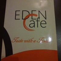 Das Foto wurde bei Eden Cafe von Danushka D. am 3/14/2013 aufgenommen