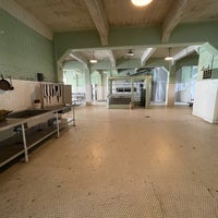 Photo taken at Alcatraz Cellhouse Dining Hall by C M. on 8/8/2021