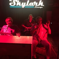 Das Foto wurde bei Skylark Lounge von Bijoy G. am 7/26/2019 aufgenommen