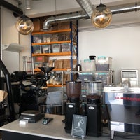 Photo taken at Punctum Coffee Roasters by Niteliklikahvepesinde on 5/15/2018