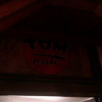 รูปภาพถ่ายที่ Tom Pub โดย Erdély J. เมื่อ 12/13/2012