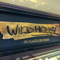Foto tirada no(a) Wild Honey por Jason Tse em 3/15/2013