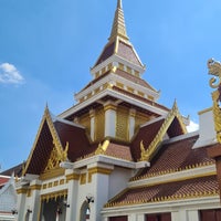 Photo taken at Wat Rakang by N_udaen_G on 1/3/2024
