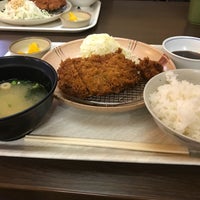 Photo taken at 華さん食堂 飯塚店 by 中野区ごみ減量キャラクター ご. on 2/22/2018
