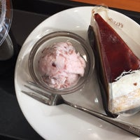 Photo taken at TULLY&amp;#39;S COFFEE 都庁店 by Akio W. on 3/26/2015