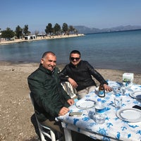 Das Foto wurde bei JustDatça Beach &amp;amp; Bistro von Ahmet bykirpi S. am 3/15/2017 aufgenommen