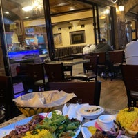 Das Foto wurde bei Almaza Restaurant von ي am 8/2/2022 aufgenommen