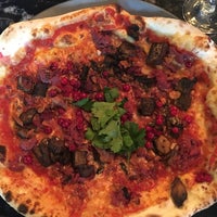 Foto scattata a 18|89 Fast Fine Pizza da Saga L. il 7/10/2017