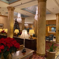 Das Foto wurde bei The Saint Paul Hotel von Ashley G. am 12/3/2022 aufgenommen