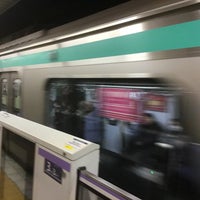 Photo taken at 青山一丁目駅 3-4番線ホーム by k̦̮̮̭̰̪̩͇͓̦͒̂̓͐̽̆̉̊̇͒o̳̙̣̲̞̠̙͖̖͖̩͗̈́͛͆̃͋̊̔̒̓̀̏r̩̜̙͖̠̪̫͖͖̖͖̐̌̐̾̿͊y͕̬̯̠͙̬̓̏̒̂̎̑̎̾̒͗́ͅu͇͔̞̞͖͉̞͊̌͋̈̄̀̅́̿ m. on 3/23/2019