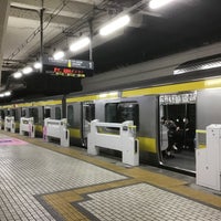 Photo taken at JR 1-2番線ホーム by k̦̮̮̭̰̪̩͇͓̦͒̂̓͐̽̆̉̊̇͒o̳̙̣̲̞̠̙͖̖͖̩͗̈́͛͆̃͋̊̔̒̓̀̏r̩̜̙͖̠̪̫͖͖̖͖̐̌̐̾̿͊y͕̬̯̠͙̬̓̏̒̂̎̑̎̾̒͗́ͅu͇͔̞̞͖͉̞͊̌͋̈̄̀̅́̿ m. on 4/2/2022