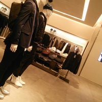 Zara 京都市の衣料品店