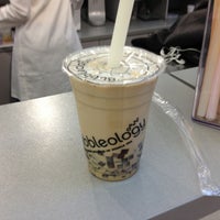 Photo taken at Bubbleology by Charles W. on 4/15/2013