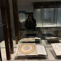 Photo taken at متحف الفيصل للفنّ العربي الإسلامي by Danah on 10/9/2022