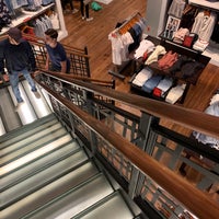 Photo taken at Abercrombie &amp;amp; Fitch by Arturo C. on 7/15/2019