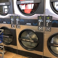 Foto scattata a Express Laundry Center da Amanda L. il 3/7/2019