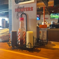 Photo taken at Hooters by Patrick W. on 8/4/2022