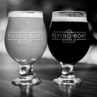 Das Foto wurde bei Flying Boat Brewing Company von Flying Boat Brewing Company am 10/18/2017 aufgenommen